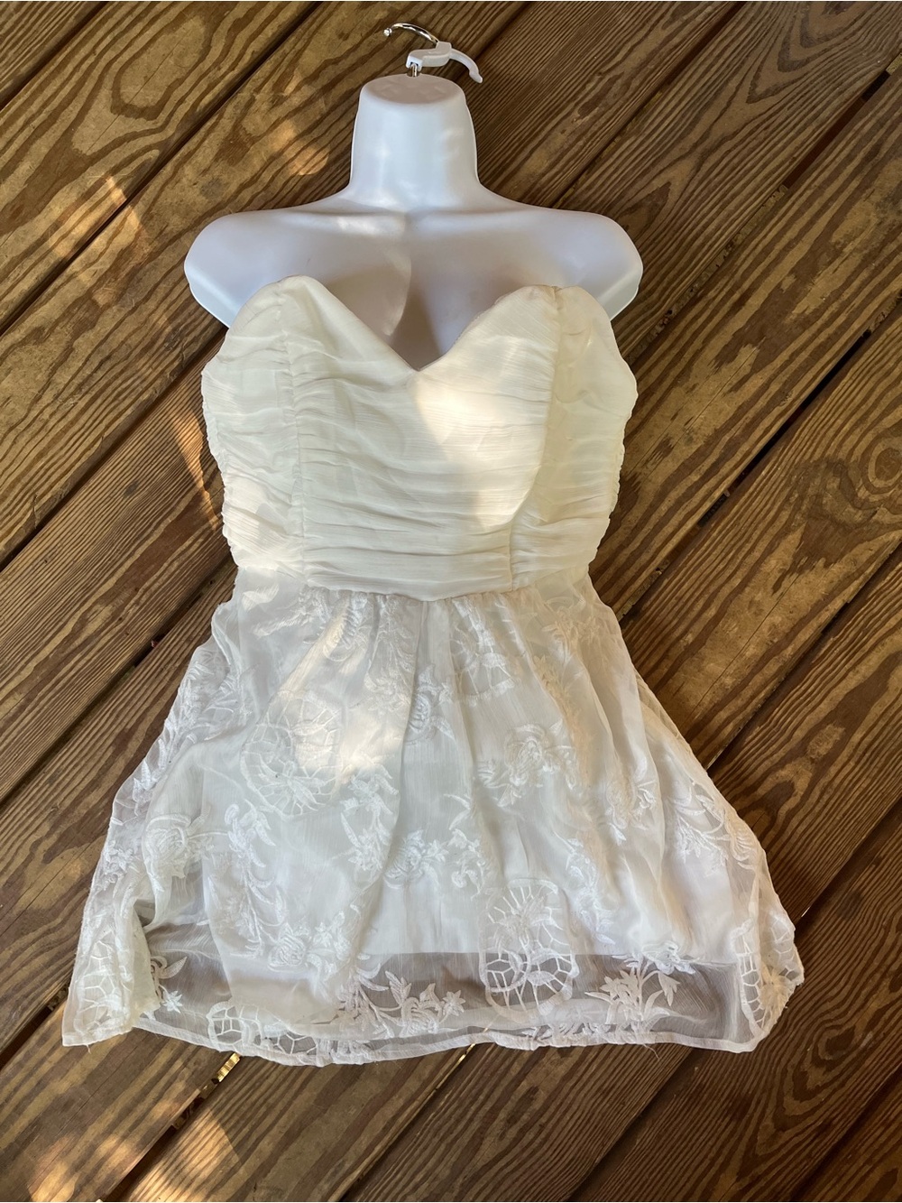 Tobi Cream Strapless Top